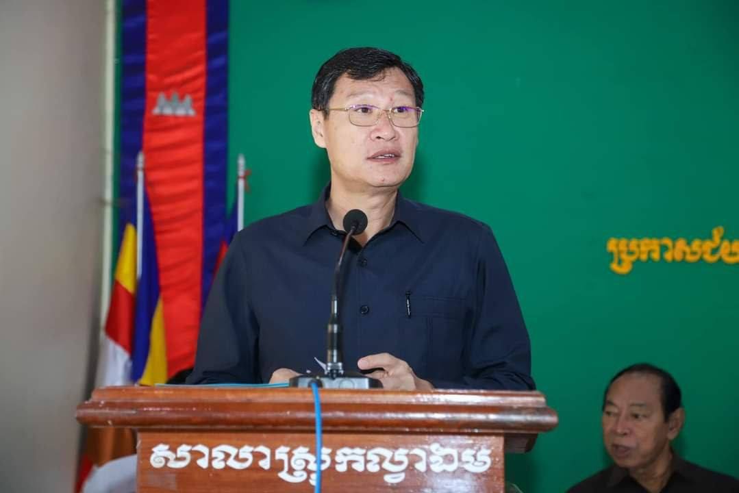 មន្រ្តីជាន់ខ្ពស់ខេត្តកណ្តាលប្រកាសជ័យលាភីពានរង្វាន់សេវាសង្គម ជូនរដ្ឋបាលស្រុកល្វាឯម