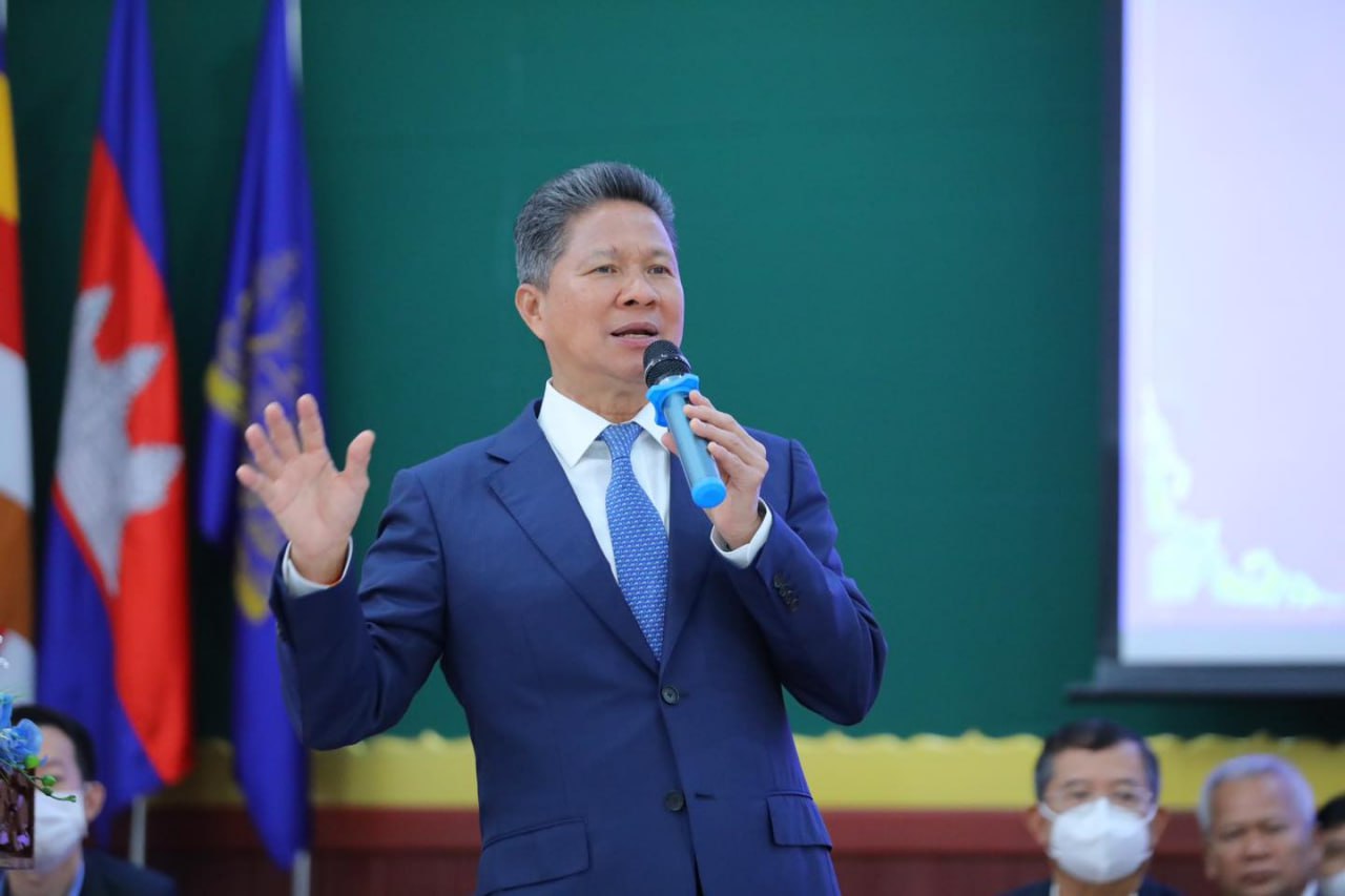 រដ្ឋមន្រ្តីក្រសួងសាធារណការជំរុញស្ថាប័នជំនាញត្រូវបង្រៀននិស្សិតសិក្សាផ្នែកសារធារណការ និងដឹកជញ្ជូនឱ្យមានសមត្ថភាពខ្ពស់