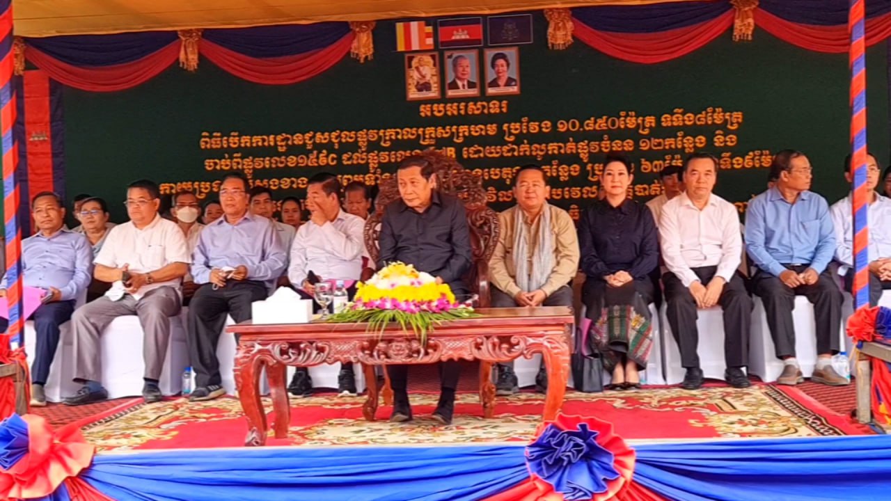ស្ពានបេតុងមួយកន្លែង និងផ្លូវក្រួសក្រហម ១ខ្សែជាង ១០គីឡូម៉ែត្រ ត្រូវបានធ្វើការសាងសង់ និងកែលម្អសាជាថ្មីឡើងវិញជូនប្រជាពលរដ្ឋ ស្រុកបវេល