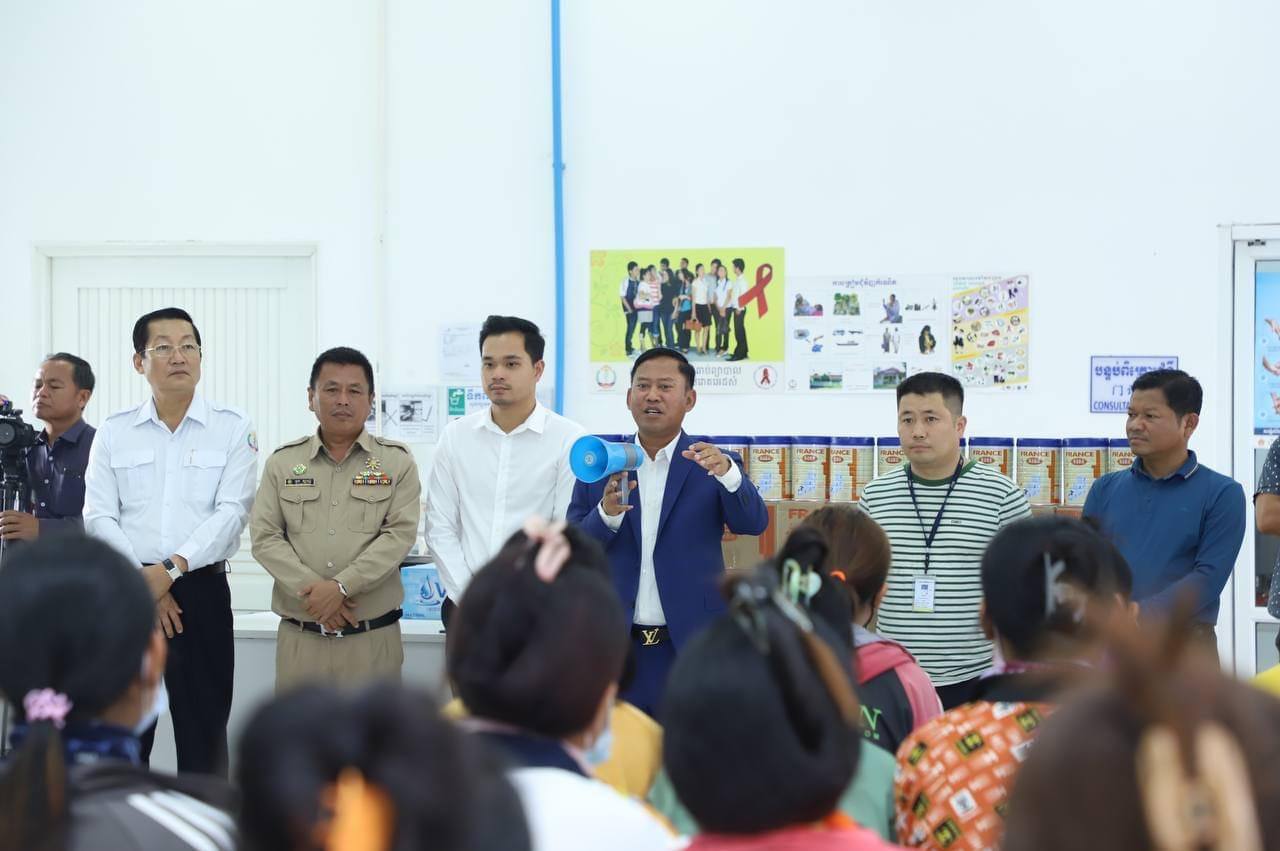 អភិបាលខេត្តកំពង់ស្ពឺ៖ ត្រូវចាត់ទុកស្រ្តី គាត់ជាមេគ្រួសារដ៏សំខាន់ និងជាភាពកក់ក្តៅបំផុតសម្រាប់កូនដែលចាំបាច់ត្រូវការម្តាយ