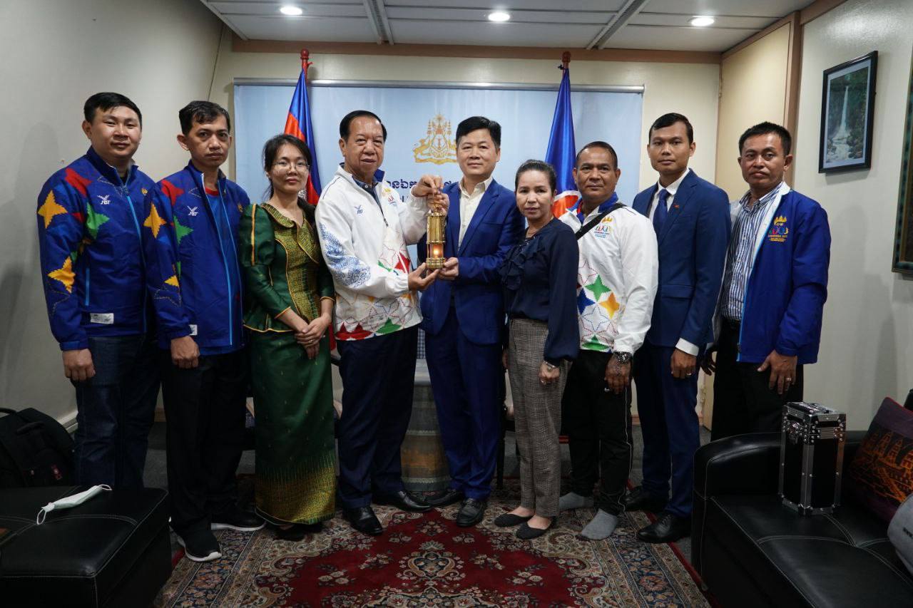 ឯកអគ្គរាជទូតកម្ពុជា ប្រចាំប្រទេសហ្វីលីពីន ទទួលស្វាគមន៍គណៈប្រតិភូបេសកជនពិសេសនៃ Camsoc