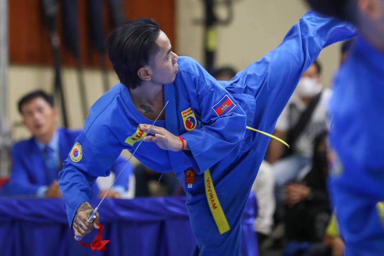 កម្ពុជា ឈ្នះមេដាយមាស១គ្រឿងទៀត លើវិញ្ញាសា មេគុនដាវបុរសក្រុម