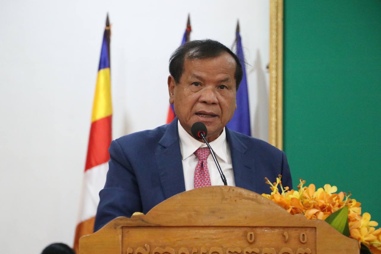ឯកឧត្តម ថោង ខុន ដាក់ចេញការងារសំខាន់ៗ ៧ចំណុច ដល់រដ្ឋបាលខេត្ត និងក្រុមការងាររាជរដ្ឋាភិបាលចុះមូលដ្ឋានខេត្តកំពង់ធំ សម្រាប់ឆ្នាំ២០២៣