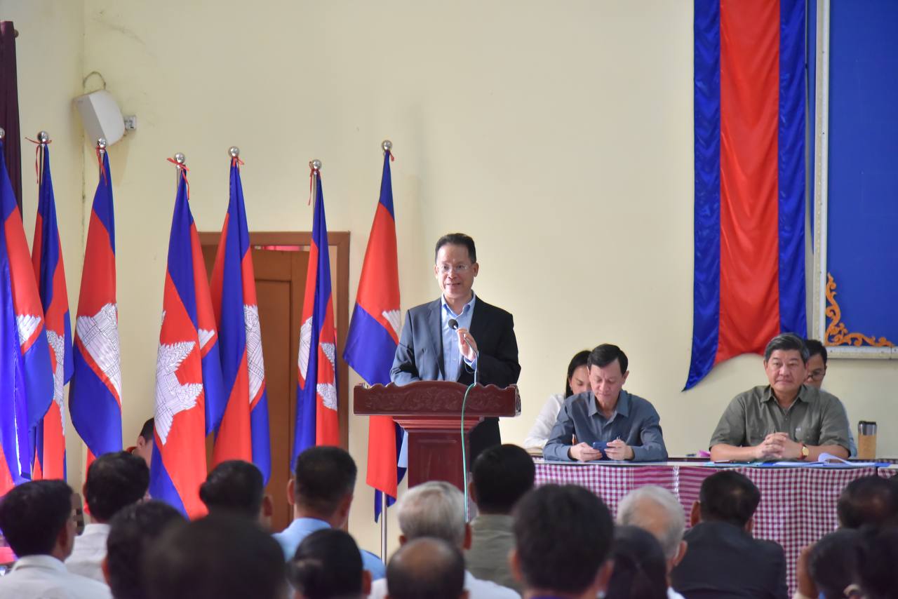 ផ្លូវប្រវែង ៧៥គីឡូម៉ែត្រត្រូវបានជួសជុលឲ្យរលោងស្អាតគ្មានគ្រលុក និងអំពូលសូឡាងជាង ២ពាន់អំពូលបានដាក់បំភ្លឺនៅក្នុងមូលដ្ឋានស្រុកអូររាំងឪ