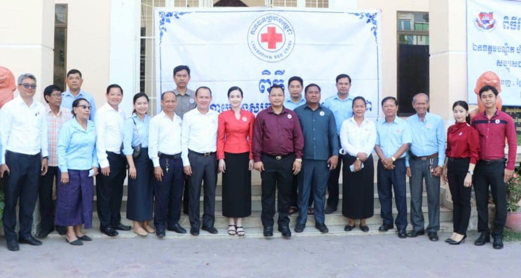 ប្រធានគណៈកម្មាធិការអនុសាខាកាកបាទក្រហមកម្ពុជា ខណ្ឌ៧មករា អំពាវនាវដល់ប្រជាពលរដ្ឋ យកចិត្តទុកដាក់ពីសុខភាពអនាម័យក្នុងការរស់នៅ