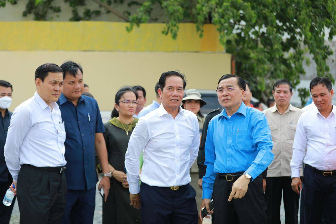 សម្ដេចតេជោ ហ៊ុន សែន និងសម្តេចកិត្តិ ព្រឹទ្ធបណ្ឌិត ប៊ុន រ៉ានីហ៊ុន សែន នឹងអញ្ជើញជាអធិបតីភាពដ៏ខ្ពង់ខ្ពស់ក្នុងពិធីបុណ្យកាត់ឬសសីមាព្រះវិហារ វត្តព្រះបារមីវង្កតបុរី