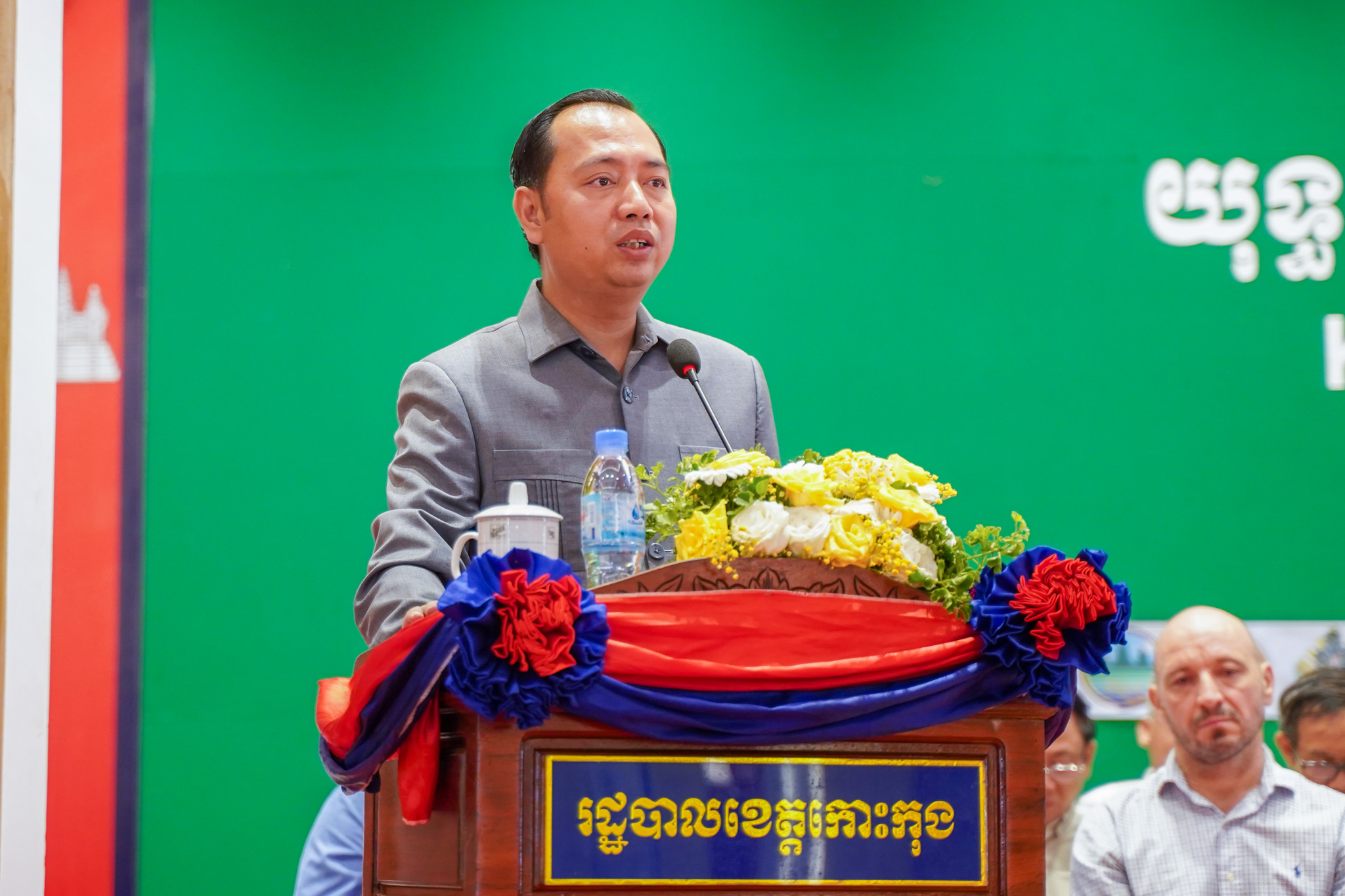 មន្រ្តីជាន់ខ្ពស់ក្រសួងបរិស្ថាន៖ បើសិនយើងមិនពង្រឹងការអនុវត្តន៍ច្បាប់នោះទេនិងធ្វើឱ្យបាត់បង់ព្រៃឈើ គម្របព្រៃ និងការប្រែប្រួលអាកាសធាតុ