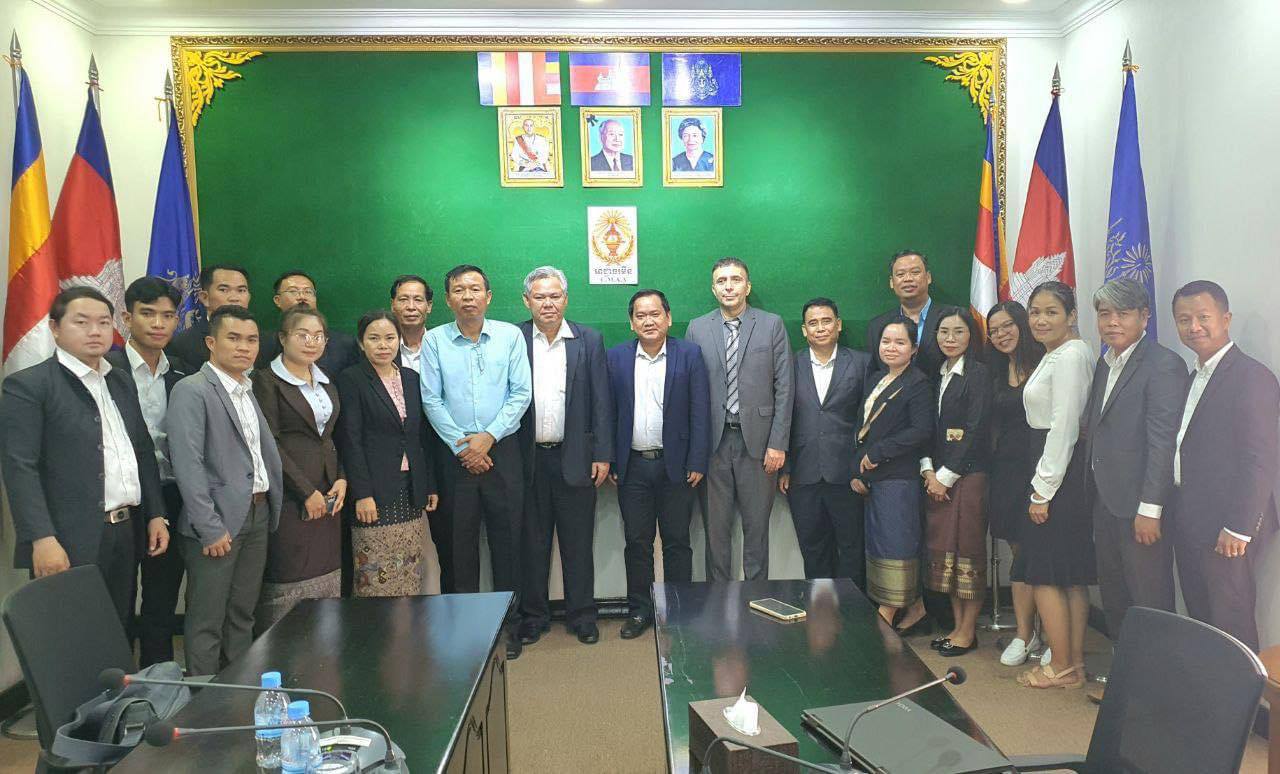 កម្ពុជា-ឡាវ ផ្លាស់ប្តូរបទពិសោធន៍គ្នាលើការគ្រប់គ្រង ប្រមូលព័ត៌មាន និងរៀបចំផែនការពីសកម្មភាពមីននៅកម្ពុជា