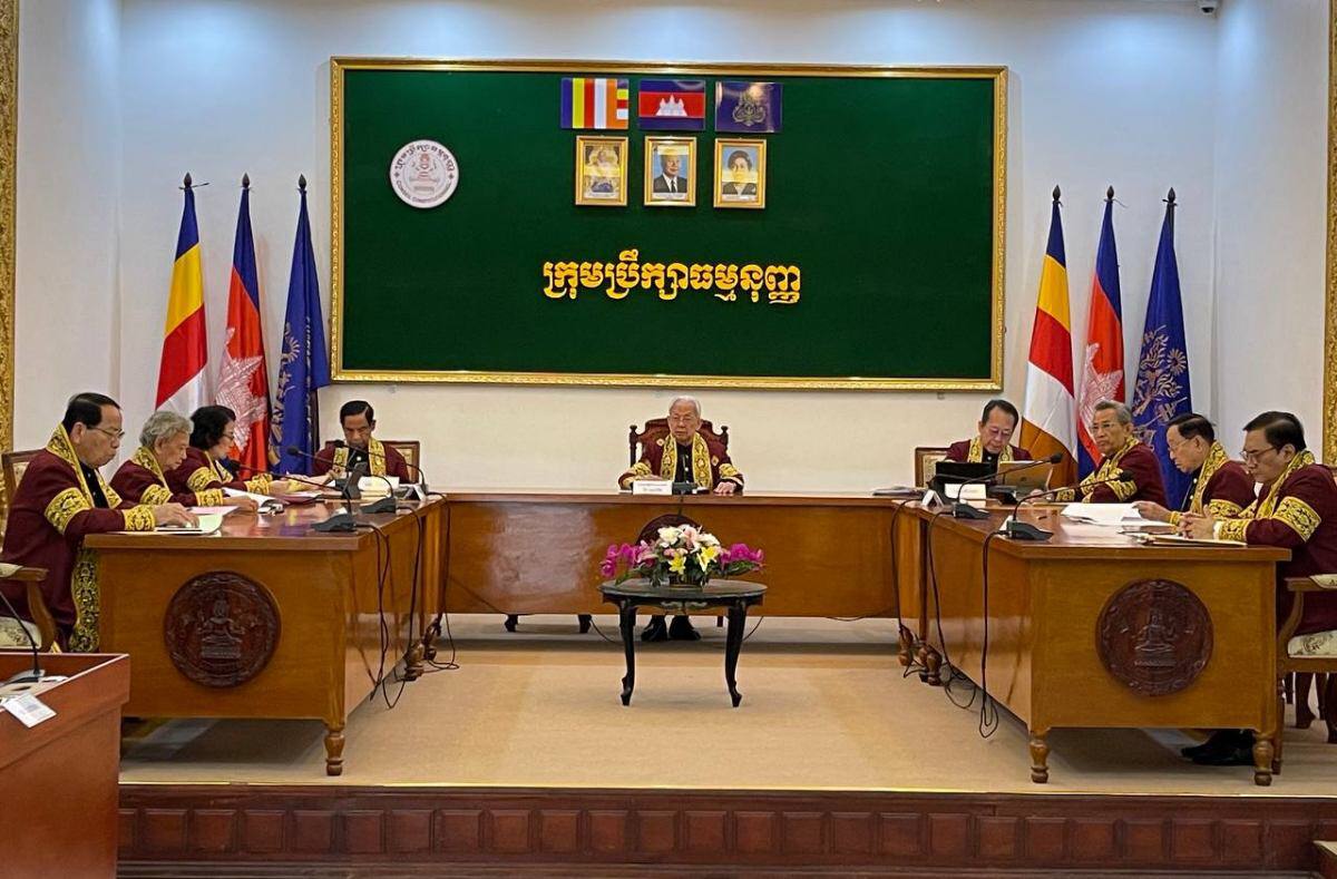 ក្រុមប្រឹក្សាធម្មនុញ្ញ បដិសេធបណ្តឹងតវ៉ា របស់គណបក្សភ្លើងទៀន និងគណបក្សមហាសាមគ្គីជាតិខ្មែរ