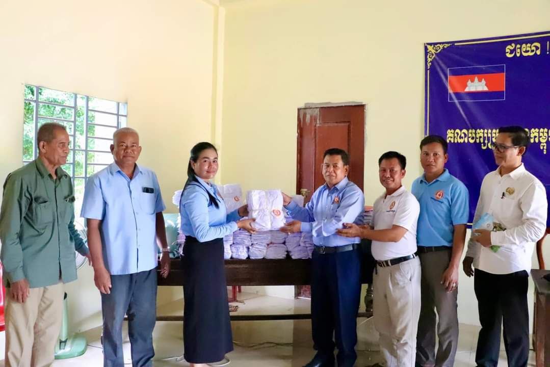 សមាជិកអចិន្ត្រៃយ៍បក្សខេត្ត សំណូមពរ ក្រុមការងារចុះមូលដ្ឋាន និងគណបក្សឃុំ-ភូមិ បន្តដោះស្រាយរាល់បញ្ហាប្រឈមនានា របស់ប្រជាជនឱ្យទាន់ពេលវេលា