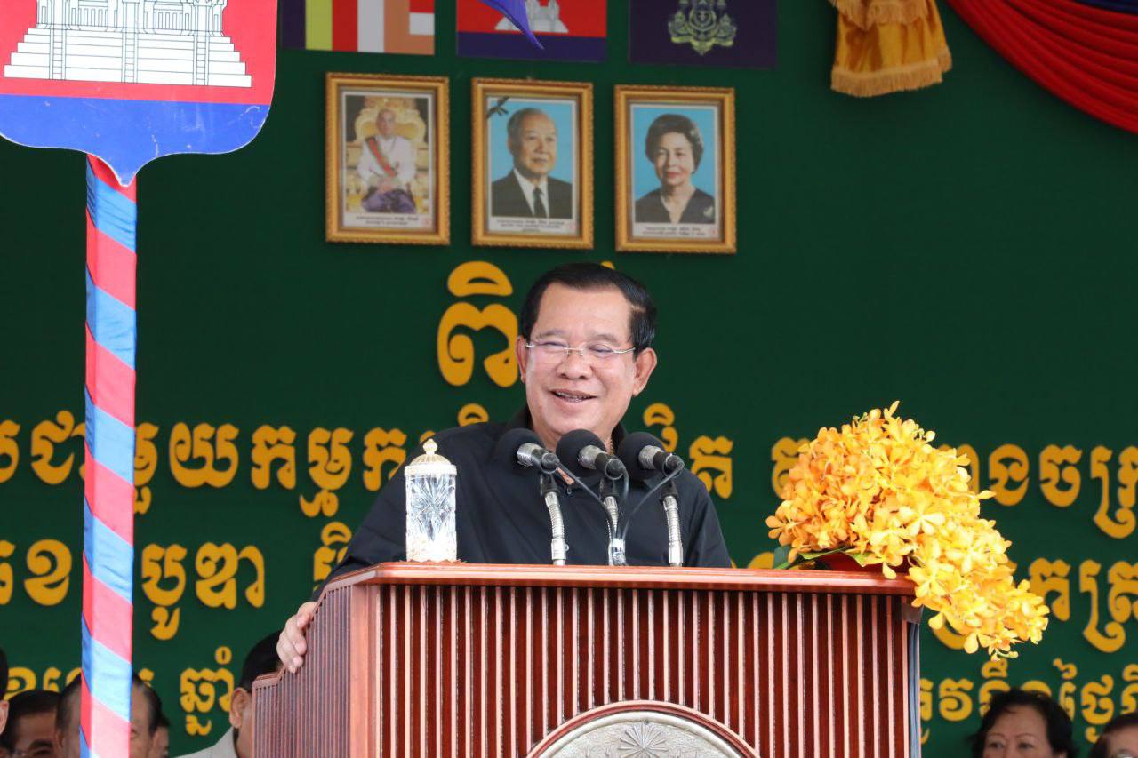 សម្តេចតេជោ ហ៊ុន សែន៖ រោងចក្របានពង្រាយស្ទើរគ្រប់ ២៥ ខេត្ត-ក្រុង ខណៈខេត្តណាដែលឆ្លាត គឺទាក់ទាញបានការវិនិយោគច្រើន