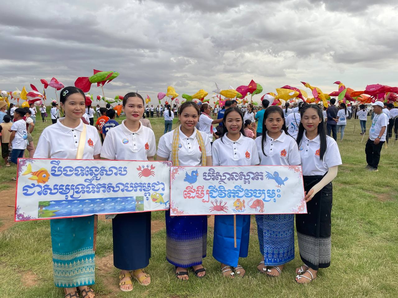 បុណ្យសមុទ្រទឹកសាបកម្ពុជា បឹងទន្លេសាបជាផ្នែកមួយបន្ថែមនូវការផ្សព្វផ្សាយ ពីសក្កានុពលទេសចរណ៍ នៅក្នុងឃុំកំពង់ភ្លុក ទៅកាន់មជ្ឈដ្ឋានខាងក្រៅ