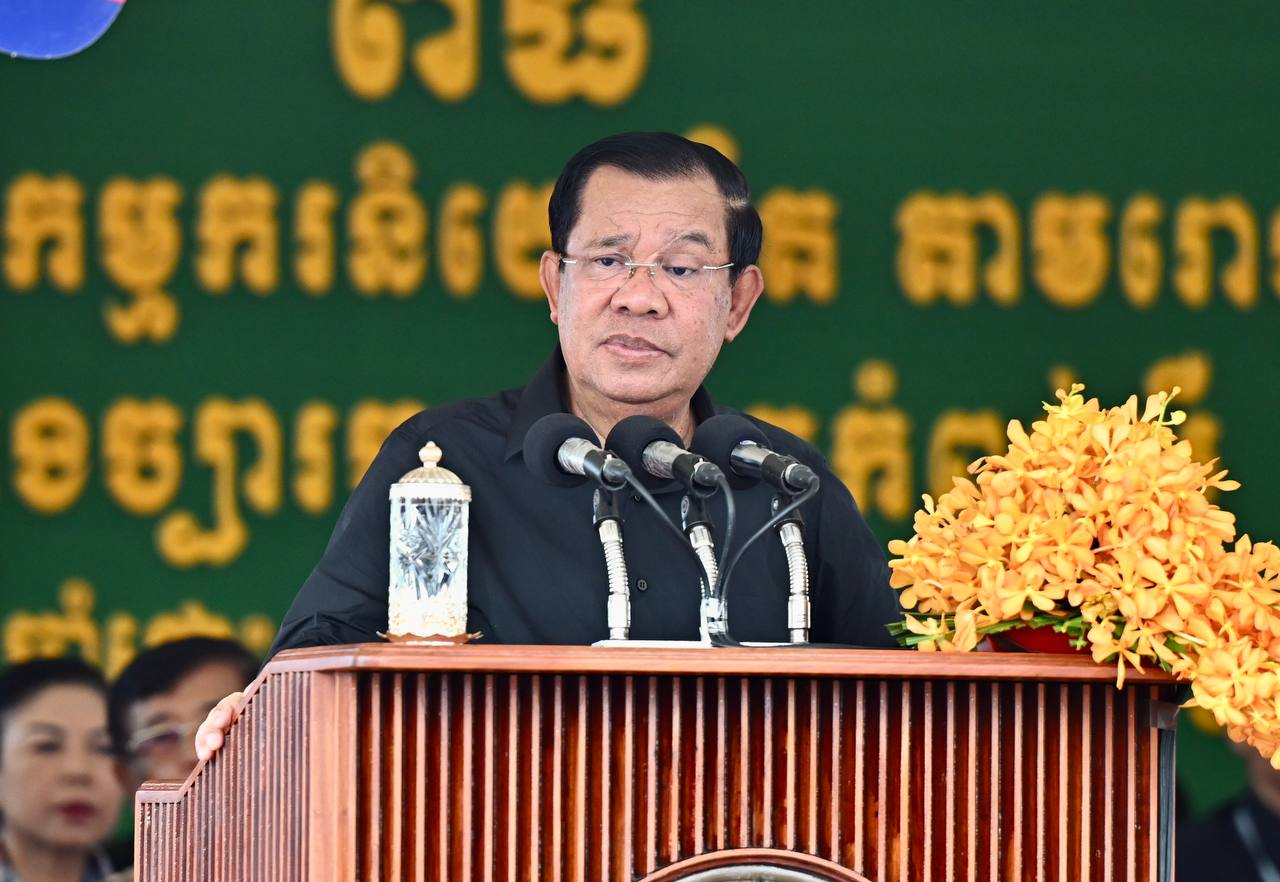 សម្ដេចតេជោ ហ៊ុន សែន អំពាវនាវដល់ប្រជាពលរដ្ឋ កុំរើសអើងអ្នកកើតជំងឺអេដស៍