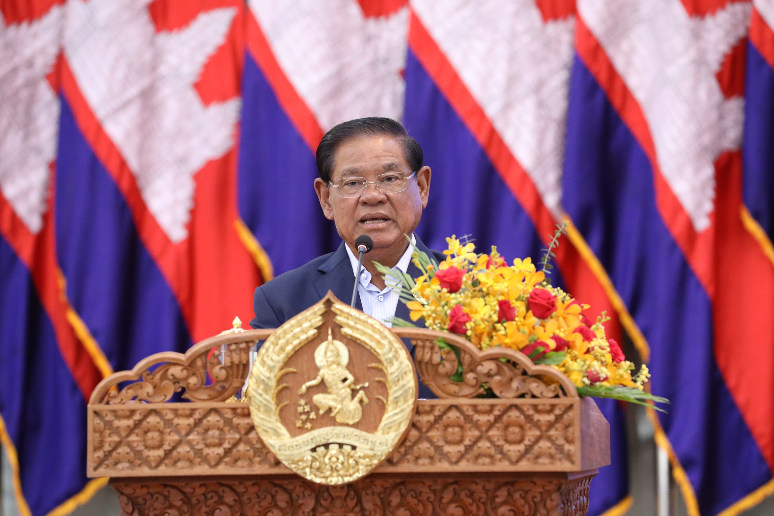 សម្ដេចក្រឡាហោម ស ខេង អញ្ជើញជួបសំណេះសំណាលជាមួយសមាជិក សមាជិកា នៃសហភាពសហជីពរក្សាសិទ្ធិកម្មករកម្ពុជា(CWPUC)ជាង ១០០០នាក់