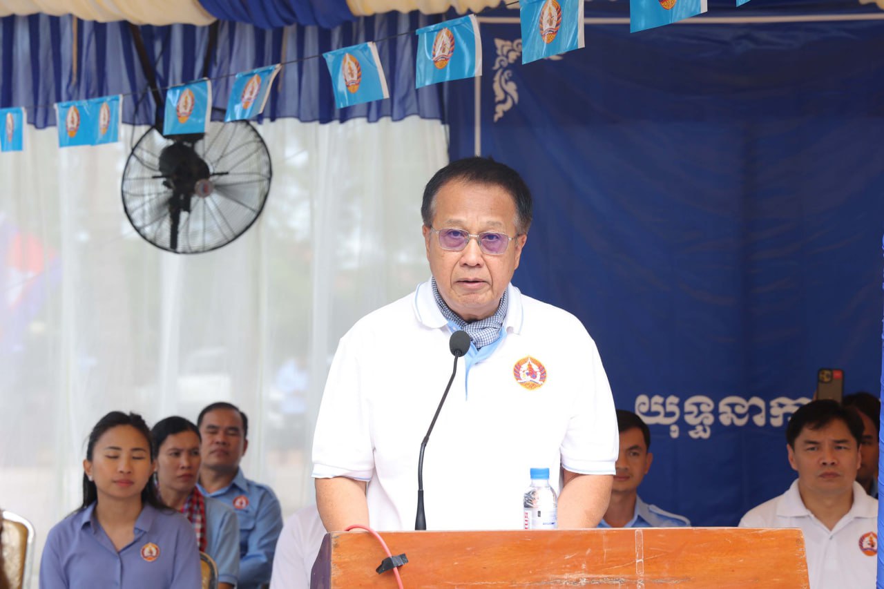 ឯកឧត្តម ប៉ាន សូរស័ក្តិ ចុះជួបផ្ទាល់សមាជិកសមាជិកាគណបក្សប្រជាជនកម្ពុជាឃុំជើងព្រៃ ដើម្បីណែនាំពីរបៀបគូសសន្លឹកឆ្នោតគាំទ្រគណបក្ស ឱ្យបានត្រឹមត្រូវ