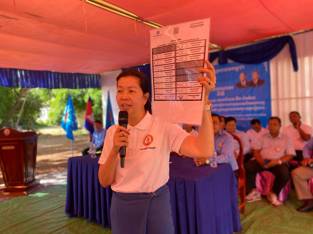លោកជំទាវ តឹករ៉េត កំរង អញ្ជើញចូលរួមក្នុងយុទ្ធនាការឃោសនាបោះឆ្នោតនៅថ្ងៃទី១០