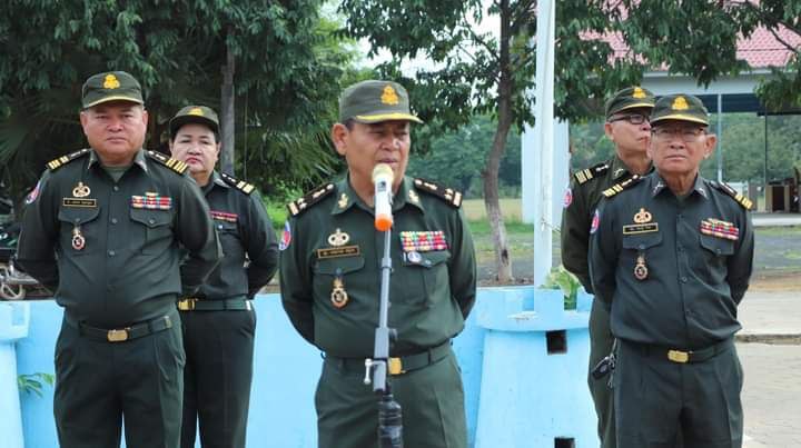 មេបញ្ជាការសឹករងកំពង់ធំ អរគុណកម្លាំងប្រដាប់អាវុធទាំងបីប្រភេទ និងអាជ្ញាធរដែនដី ក្នុងកិច្ចការពារសន្តិសុខ ជូនបក្សនយោបាយ និងប្រជាពលរដ្ឋ ក្នុងការបោះឆ្នោតសកល បានជោគជ័យ