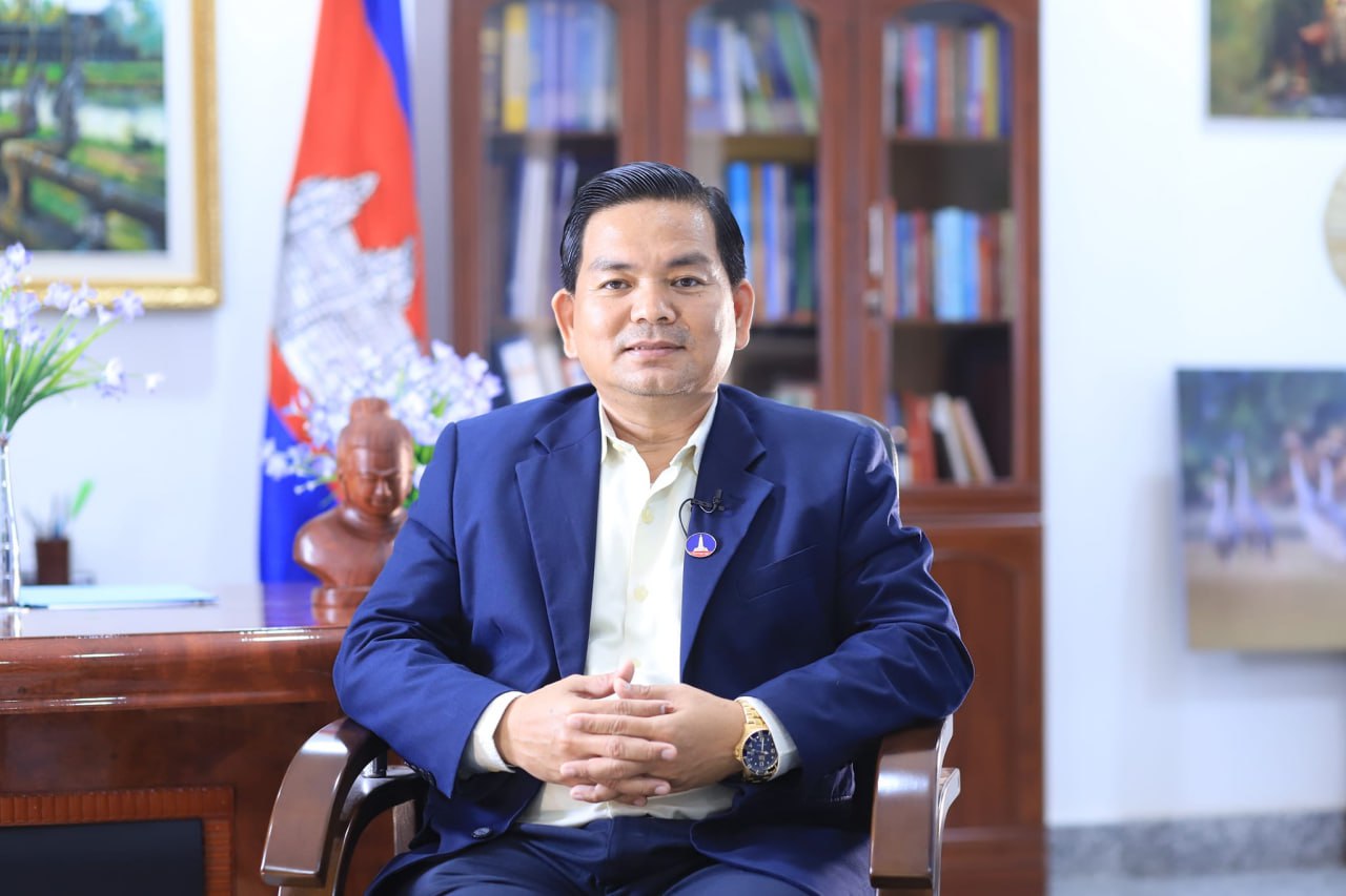 បណ្ឌិត គិន ភា ៖ ទំនាក់ទំនងកម្ពុជា-ចិននឹងកាន់តែស្អិតរមួតក្នុងសម័យដឹកនាំដោយឯកឧត្តមកិត្តិទេសាភិបាល ហ៊ុន ម៉ាណែត