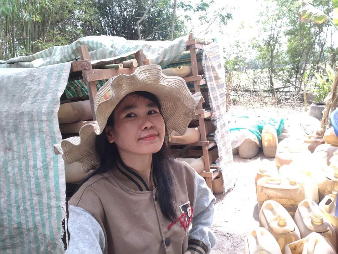 ស្រី្តវ័យក្មេងម្នាក់ជ្រើសយករបរចិញ្ចឹមសត្វ​ជន្លេន ដើម្បីទាញយកចំណូលបានគួរសម