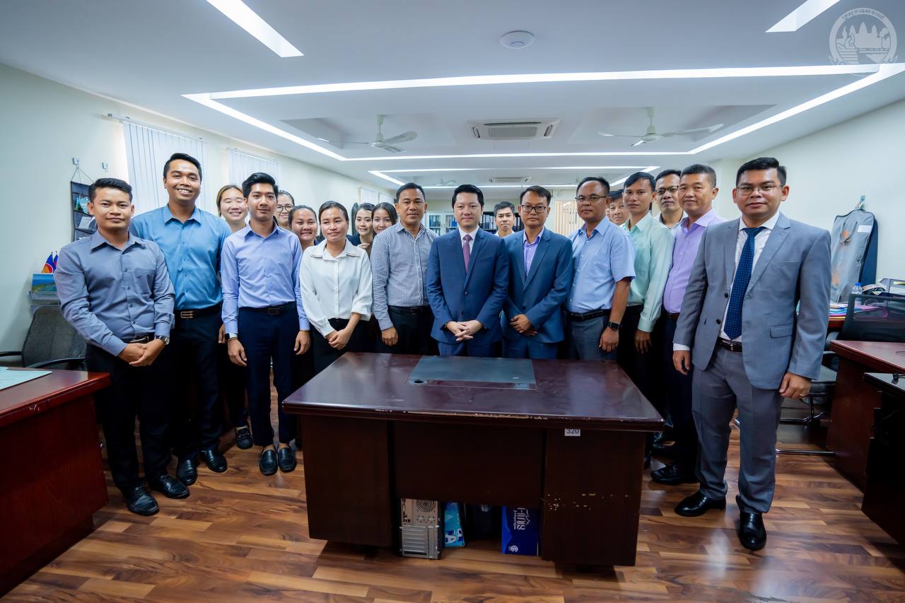 រដ្ឋមន្រ្តីក្រសួងទេសចរណ៍អញ្ជើញសំណេះសំណាលជាមួយ ថ្នាក់ដឹកនាំនិងមន្រ្តីរាជការតាមអគ្គនាយកដ្ឋាន និងនាយកដ្ឋាននានា