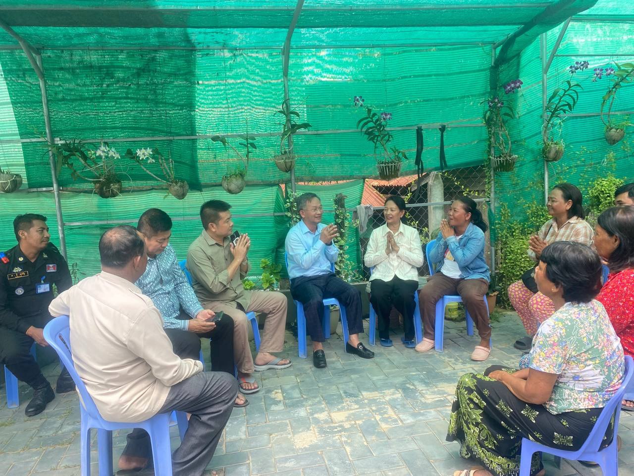 លោកចេង មុនីរ៉ា អភិបាលខណ្ឌច្បារអំពៅជួបជាមួយប្រជាពលរដ្ឋនៅព្រែកថ្មី (មានវីដេអូ)