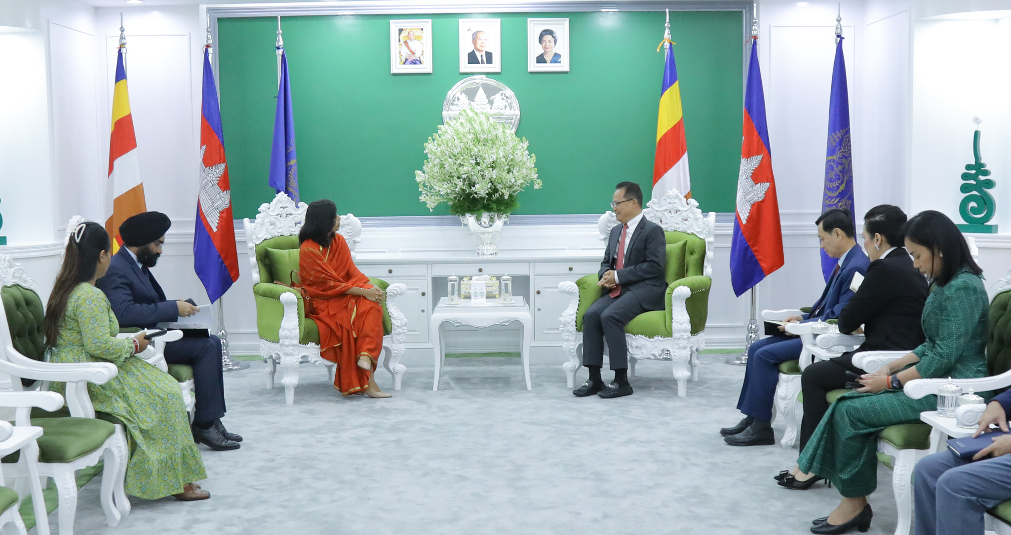 ឯកអគ្គរដ្ឋទូតឥណ្ឌានឹងចូលរួមចំណែកក្នុងយុទ្ធនាការ “ថ្ងៃនេះ ខ្ញុំមិនប្រើថង់ប្លាស្ទិកទេ”
