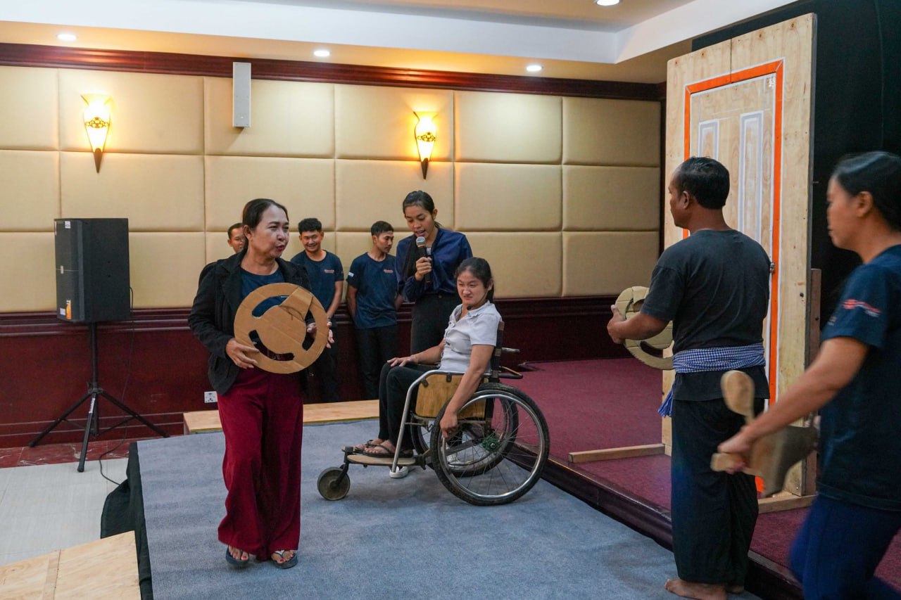 ស្ថាប័នឯកជនចំនួនពីរ នឹងរៀបចំ «ពិព័រណ៍បើកចិត្ត» ដើម្បីលើកកម្ពស់ភាពចម្រុះ និងក្រុមងាយរងគ្រោះស្រឡាញ់ភេទដូចគ្នា និងចាស់ជរា