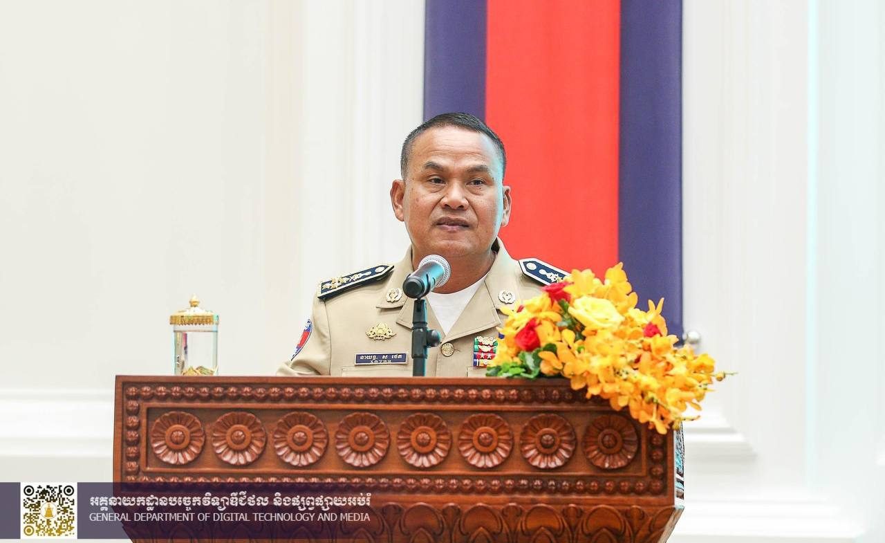 នាយឧត្តមសេនីយ៍ ស ថេត អញ្ចេីញបើកកិច្ចប្រជុំ ស្តីពីការបន្ត អនុវត្តវិធានការ រឹតបន្តឹងអនុវត្តច្បាប់ចរាចរណ៍ផ្លូវគោក ក្នុង ក្របខណ្ឌទូទាំងប្រទេស