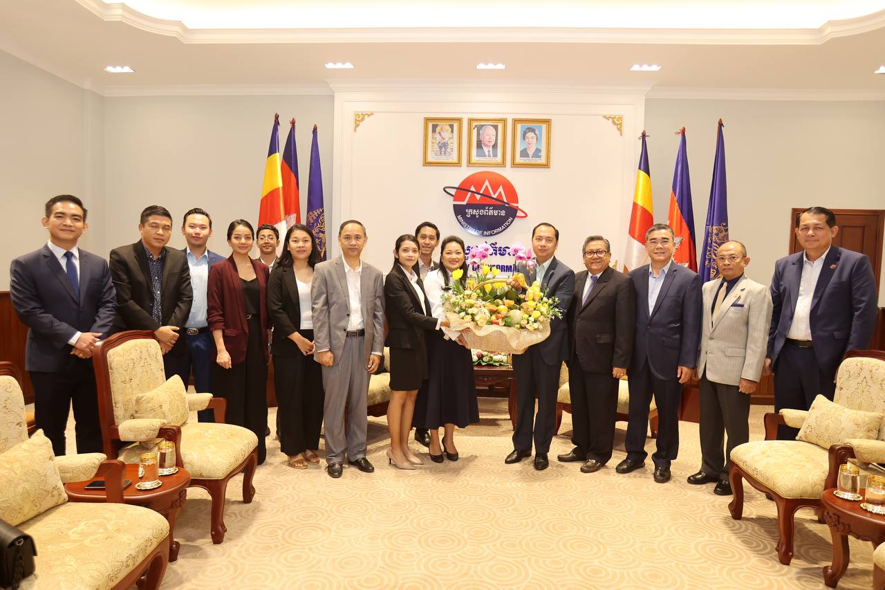 រដ្ឋមន្រ្តីព័ត៌មានអនុញ្ញាតឱ្យក្រុមប្រឹក្សាភិបាលក្រុមហ៊ុនសេវាព័ត៌មានអប្សរា និងគណៈគ្រប់គ្រងប្រព័ន្ធផ្សពផ្សាយចូលជួបសម្តែងការគួរសម និងទទួលជួបពិភាក្សាការងារ