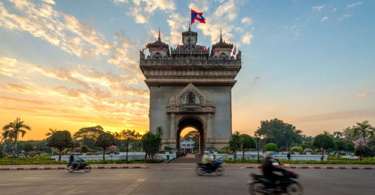 ធនាគារ ADB ព្យាករណ៍ថា សេដ្ឋកិច្ចឡាវនឹងកើនឡើងយឺតនៅឆ្នាំនេះ ប៉ុន្តែនឹងមានស្ថិរភាពនៅឆ្នាំ ២០២៤