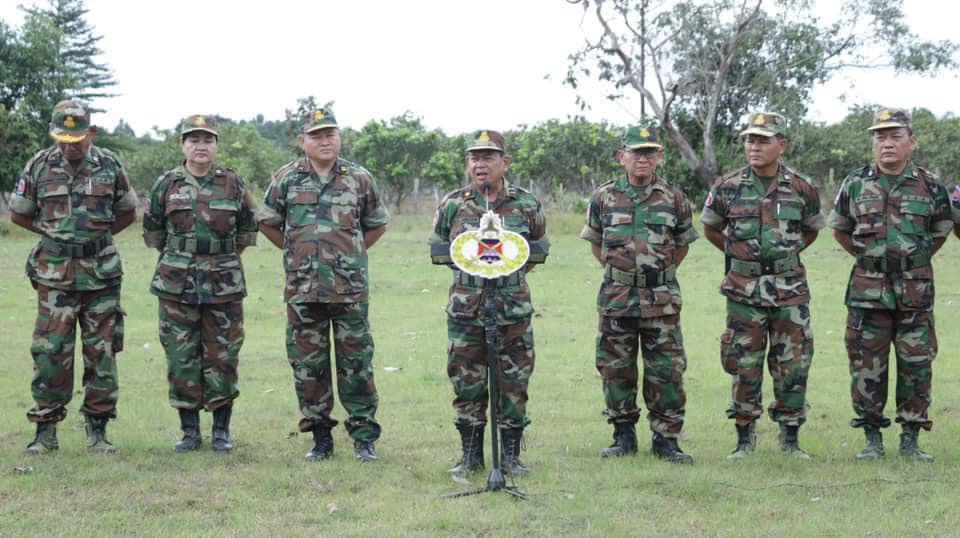 មេបញ្ជាការសឹករងកំពង់ធំ ផ្ដាំផ្ញើសិក្ខាកាមទាំងអស់ យកចិត្តទុកដាក់ពង្រឹងសមត្ថភាព ក្នុងវគ្គហ្វឹកហ្វឺនបាញ់ស៊ីបគ្រាប់ពិត រយៈពេល ៣ខែ ឱ្យមានប្រសិទ្ធភាព