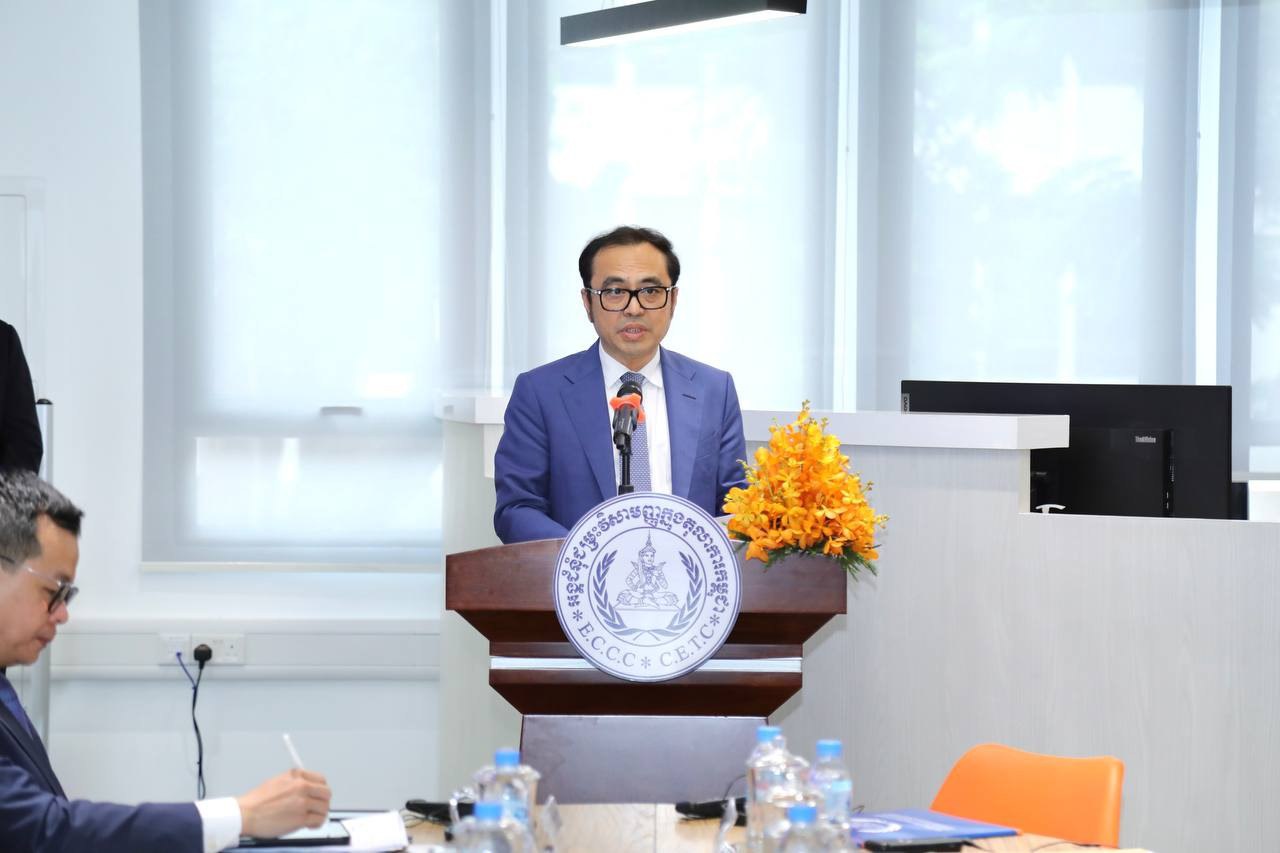 ឯកឧត្តម វង្សី វិស្សុត ឧបនាយករដ្ឋមន្ត្រីប្រចាំការអញ្ជើញសម្ពោធដាក់ឱ្យប្រើប្រាស់ជាផ្លូវការ មជ្ឈមណ្ឌលធនធាន របស់អង្គជំនុំជម្រះវិសាមញ្ញក្នុងតុលាការកម្ពុជា