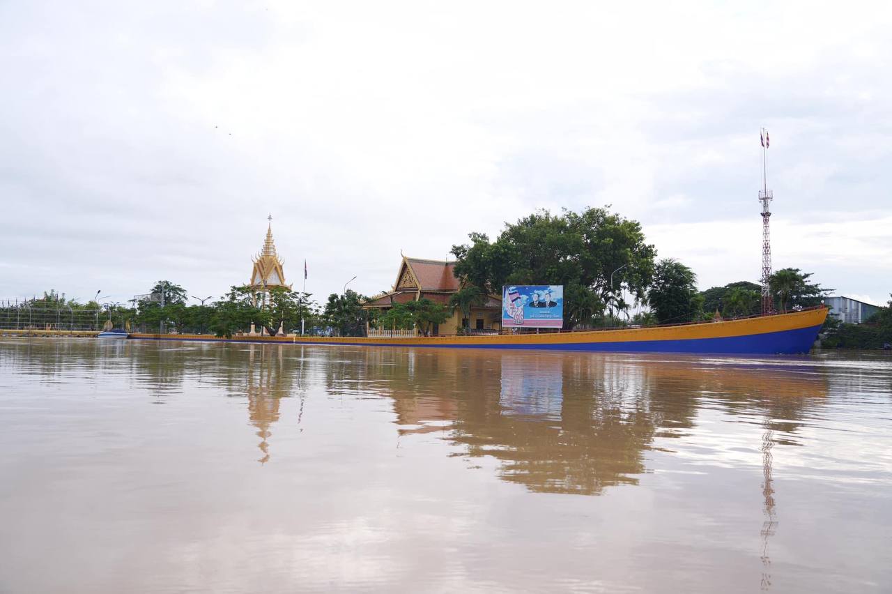 សម្ដេចធិបតី ហ៊ុន ម៉ាណែត បញ្ជាឱ្យអាជ្ញាធរគ្រប់លំដាប់ថ្នាក់ត្រូវត្រៀមមធ្យោបាយ និងសម្ភារ ដើម្បីអន្តរាគមន៍ជួយសង្គ្រោះពលរដ្ឋដែលរងគ្រោះដោយទឹកជំនន់