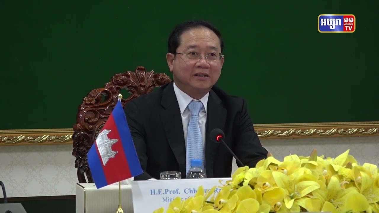 កូរ៉េខាងត្បូងផ្តល់រថយន្តសង្គ្រោះ ១៥គ្រឿងដល់កម្ពុជា (Video Inside)