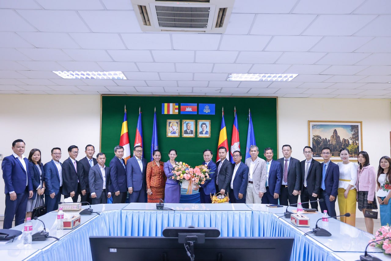 រដ្ឋមន្រ្តីពាណិជ្ជកម្ម និងសមាគមភស្តុភារកម្មកម្ពុជា នឹងអញ្ជើញពិនិត្យការធ្វើពាណិជ្ជកម្មនៅតាមព្រំដែនកម្ពុជា-វៀតណាមសប្ដាហ៍នេះ