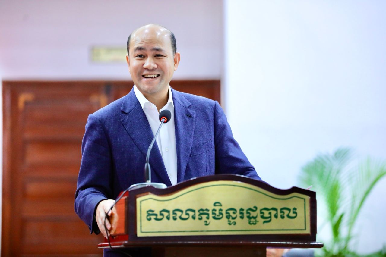 រដ្ឋមន្រ្តីក្រសួងមុខងារសាធារណៈ៖ អ្នកដឹកនាំជាច្រើន សុទ្ធតែត្រូវបានឆ្លងកាត់ការប្រឡងប្រជែង និងទទួលបានការបណ្តុះបណ្តាលនៅសាលាភូមិន្ទរដ្ឋបាល