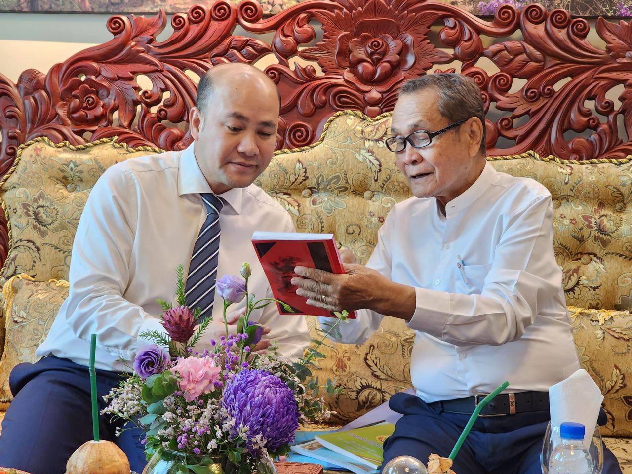 រដ្ឋមន្ត្រីមុខងារសាធារណៈ៖ អាយុមិនមែនត្រឹមជាតួលេខទេ តែបង្ហាញពីការឆ្លងកាត់បទពិសោធជាក់លាក់ នៃការវិវត្តរបស់សង្គម និងចំណេះដឹងនានា