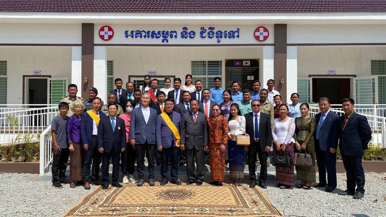 អគារសម្ភព និងជំងឺទូទៅ នៃមណ្ឌលសុខភាពវ៉ារិន សៀមរាប តម្លៃជាង ១០ម៉ឺនដុល្លារអាមេរិក ត្រូវបានសម្ពោធដាក់ឱ្យប្រើប្រាស់ជាផ្លូវការ