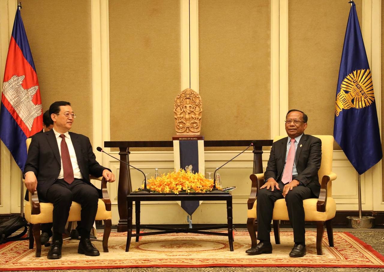 អនុប្រធានទី២ រដ្ឋសភា ជំរុញកិច្ចសហប្រតិបត្តិការ សេដ្ឋកិច្ច ពាណិជកម្ម វប្បធម៍ និងការ តភ្ជាប់ ប្រជាជន និងប្រជាជន រវាងខេត្តលាវនីង និងកម្ពុជា