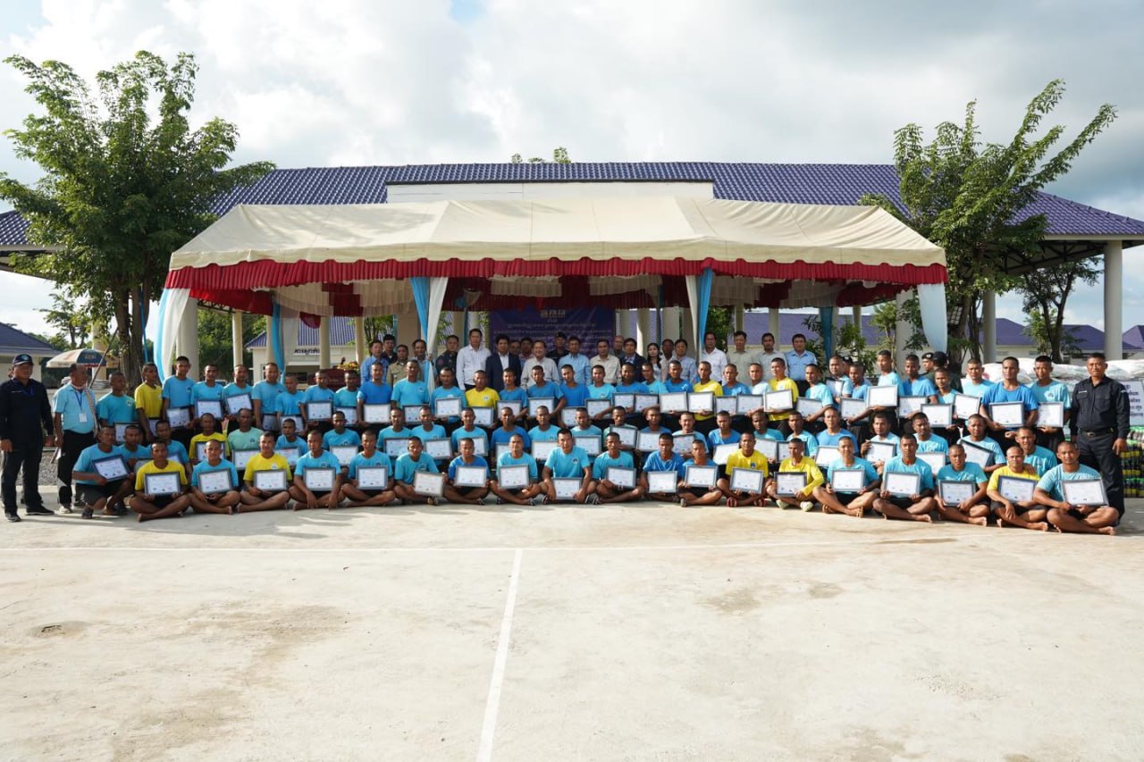 យុវជនអ្នកញៀនគ្រឿងញៀនជិត៨០នាក់ នៅខេត្តបាត់ដំបង បានបញ្ចប់វគ្គបណ្តុះបណ្តាលជំនាញវិជ្ជាជីវៈ