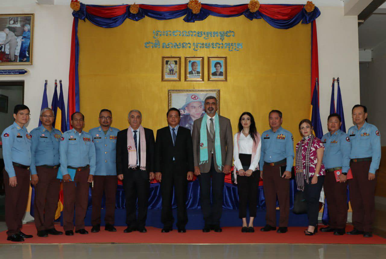 ស៊ីម៉ាក់បង្កើត​ក្រុម​ការ​ងារ​ផ្តល់​សេវា​ជួយ​គាំ​ទ្រ​សេដ្ឋកិច្ច​សង្គម​ដល់​ជន​ពិការ​ដោយ​សារ​មីន និង​សំណល់​ជាតិ​ផ្ទុះ​សង្រ្គាម