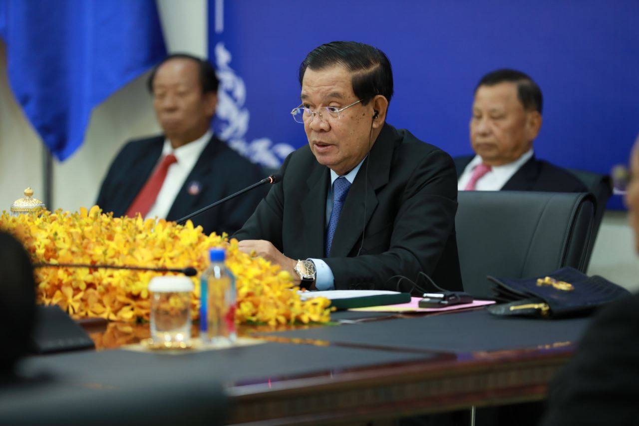 អ្នកតាមដាននយោបាយ ចាត់ទុកការចងសម្ព័ន្ធភាពរបស់គណបក្ស នយោបាយជិត ៣០គណបក្សថា ជារឿងល្អ និងឆ្លុះបញ្ចាំងពីសង្គម ប្រជាធិបតេយ្យ