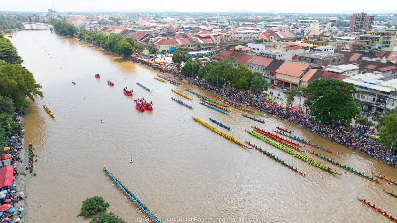 ទូក «ង» ជាង ៣០០ ទូក នឹងចូលរួមប្រណាំងក្នុងព្រះរាជពិធីបុណ្យអុំទូក បណ្ដែតប្រទីប និងសំពះព្រះខែ អកអំបុកនាខែវិច្ឆិកា