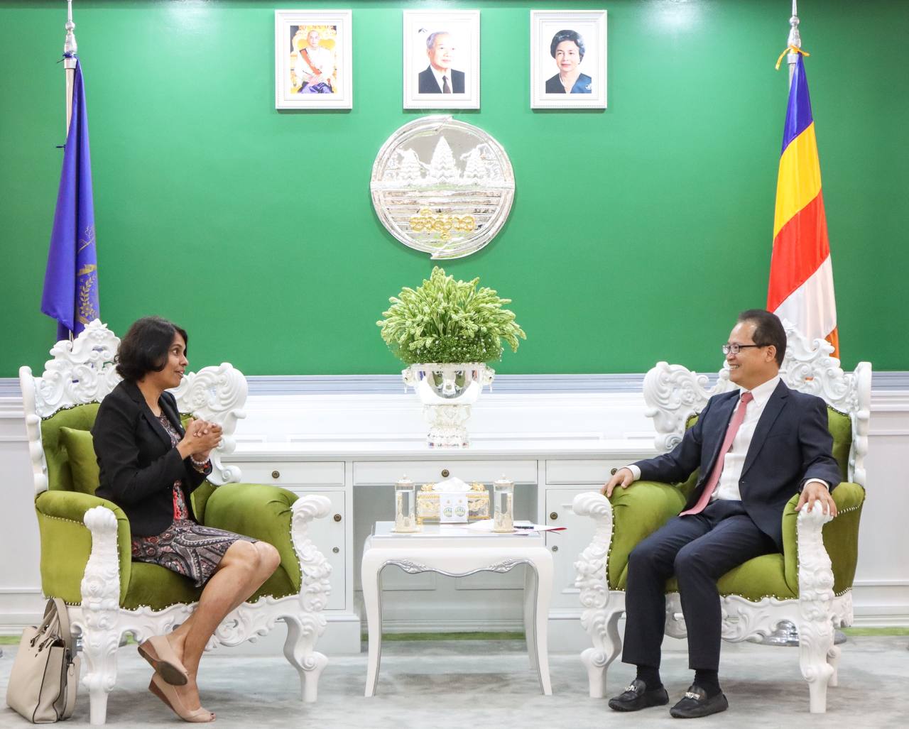 រដ្ឋមន្រ្តីបរិស្ថានជំរុញឱ្យក្រុមហ៊ុនវិនិយោគទទួលខុសត្រូវលើសកម្មភាពអាជីវកម្ម ដើម្បីកាត់បន្ថយផលប៉ះពាល់ដល់បរិស្ថាន