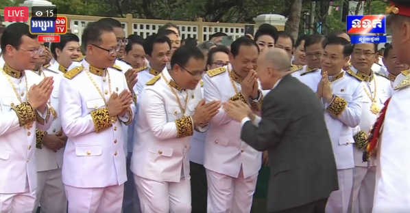 អបអរសាទរ បុណ្យខួបអនុស្សាវរីយ៍ លើកទី៧០ នៃទិវាបុណ្យឯករាជ្យជាតិ ៩