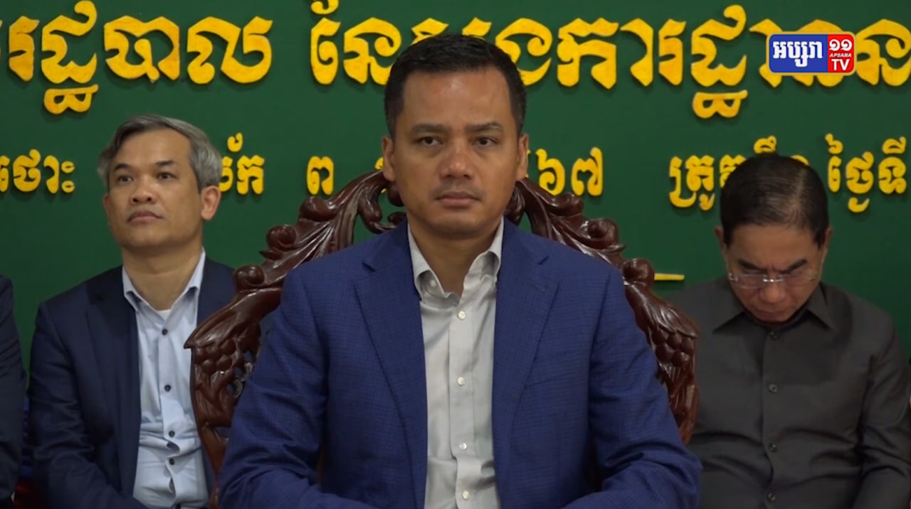 រដ្ឋមន្ត្រីមហាផ្ទៃព្រមាននគរបាលពាក់ព័ន្ធគ្រឿងញៀន ខណៈខេត្តព្រៃវែងរកឃើញមាននគរបាល១១នាក់ (Video Inside)