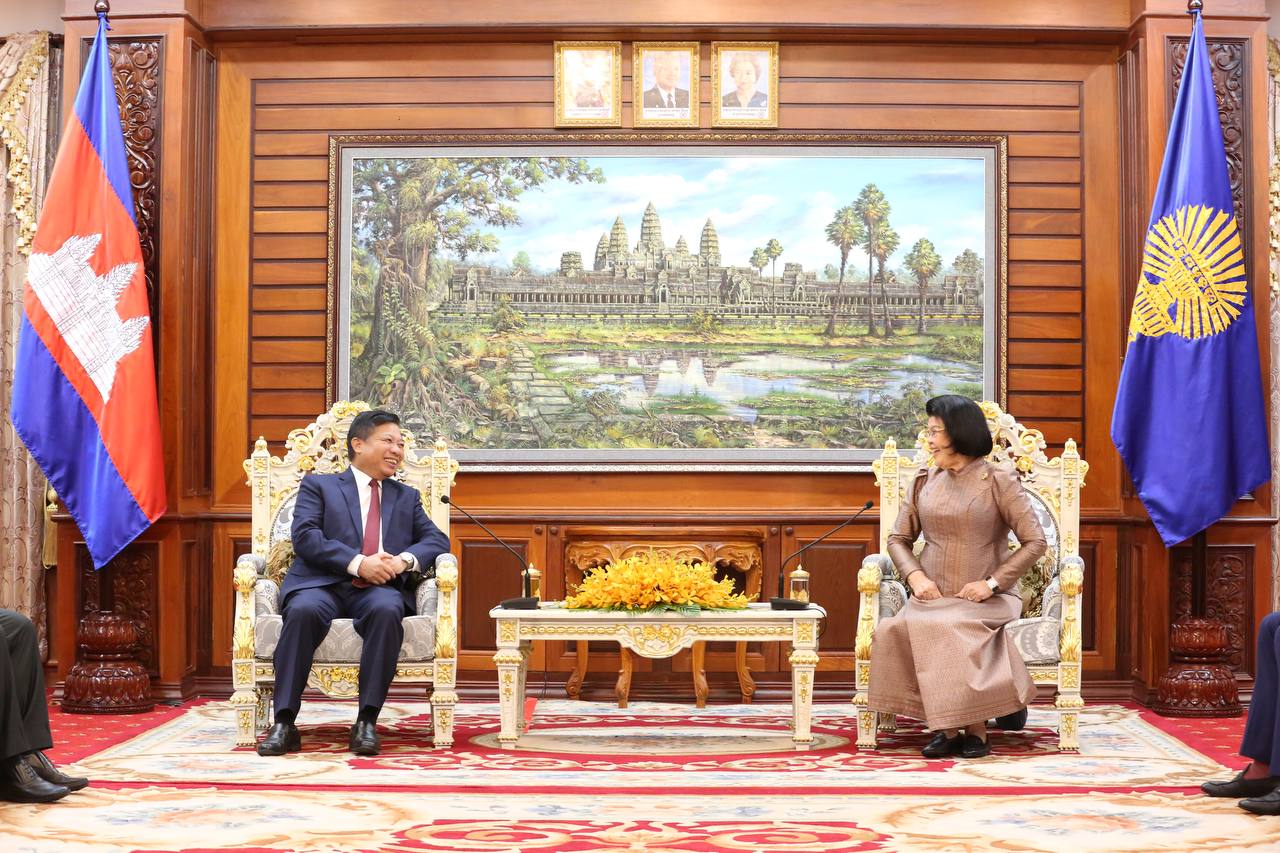 សម្តេចមហារដ្ឋសភាធិការធិបតី ឃួន សុដារី ស្នើរទៅប្រទេស វៀតណាមបន្តសម្របសម្រួលសកម្មភាពពាណិជ្ជកម្ម សំដៅលើកកម្ពស់ជីវភាពពលរដ្ឋនៅតាមព្រំដែន