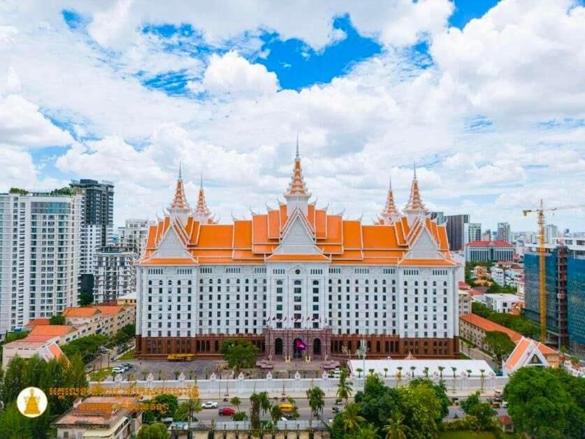 សម្តេចធិបតី ហ៊ុន ម៉ាណែត អញ្ជើញសម្ពោធឲ្យប្រើប្រាស់ជាផ្លូវការ អគារ ទីស្ដីការរបស់ក្រសួងមហាផ្ទៃថ្មី