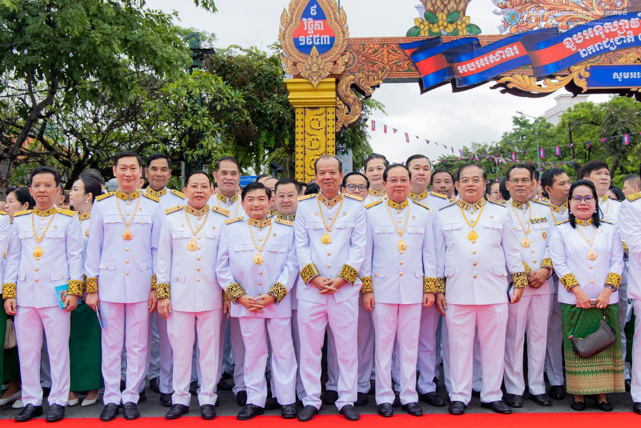 ឯកឧត្តម ជា វ៉ាន់ដេត ដឹកនាំគណៈប្រតិភូក្រសួង ចូលរួមកម្មវិធី ប្រទាន ភ្លើងជ័យ ក្នុងឱកាសខួបអនុស្សាវរីយ៍លើកទី៧០ នៃទិវាបុណ្យឯករាជ្យជាតិ