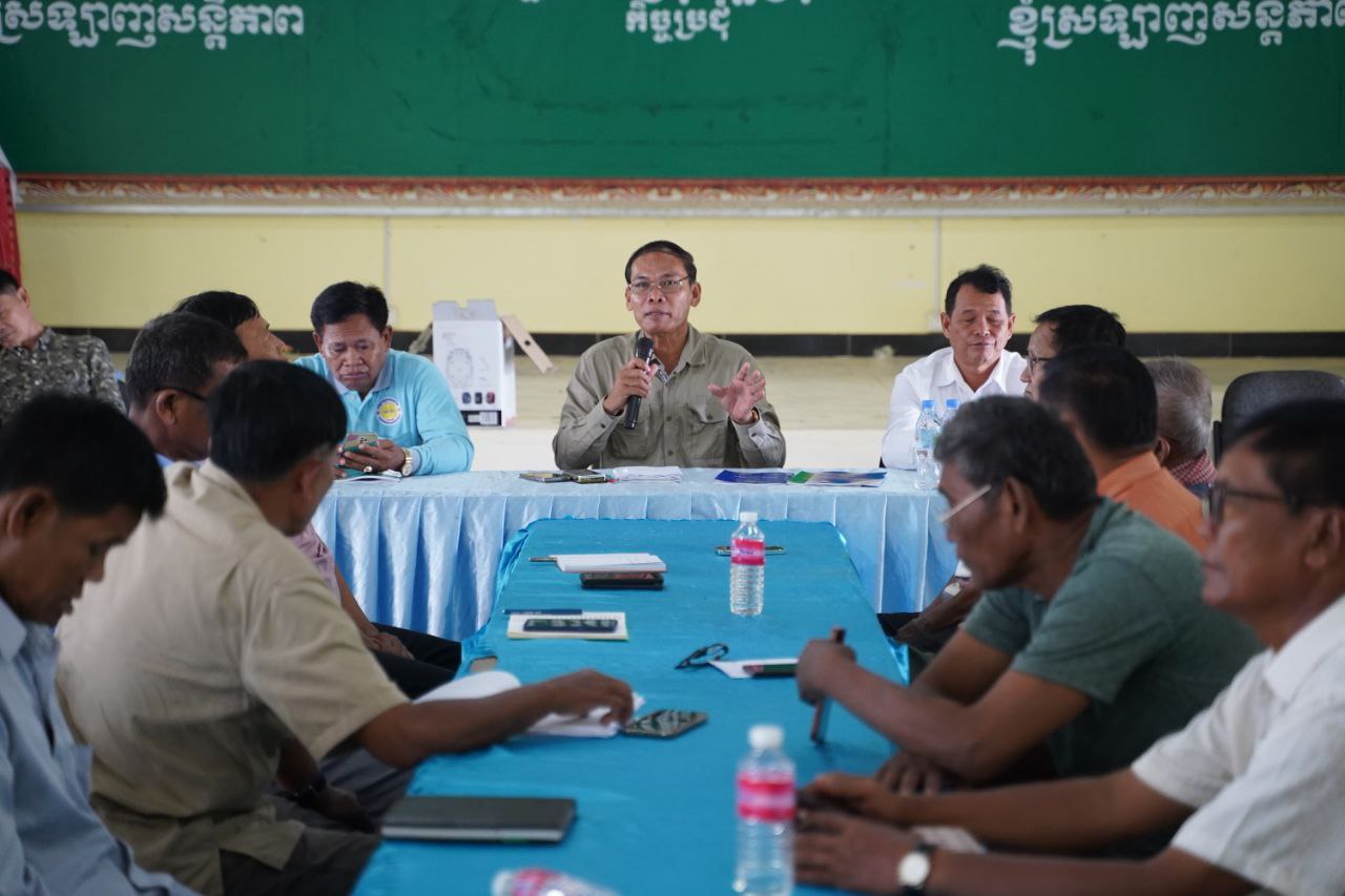ចងក្រងជាសហគមកសិកម្មបែបថ្មី ជាប្រយោជន៍ក្នុងការរកទីផ្សារ និង តម្លៃកសិផល សម្រាប់ប្រជាកសិករ
